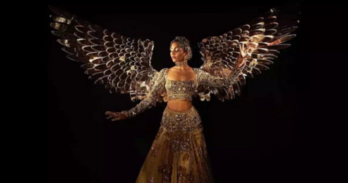 شاهد .. بالصور - متسابقات ملكة جمال الكون أظهرن جوانبهن الوطنية من خلال إطلالاتهن