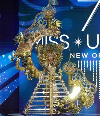 شاهد .. بالصور - متسابقات ملكة جمال الكون أظهرن جوانبهن الوطنية من خلال إطلالاتهن