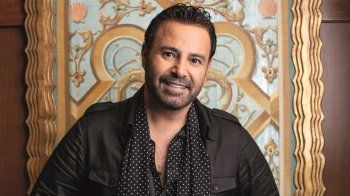 شاهد .. "من أول دقيقة" لإليسا وسعد لمجرد تسحرنا برومانسية فائقة.. حسين الجسمي يكتسح بـ "ما بحبك" وهذه سنة الحظ لأحمد سعد