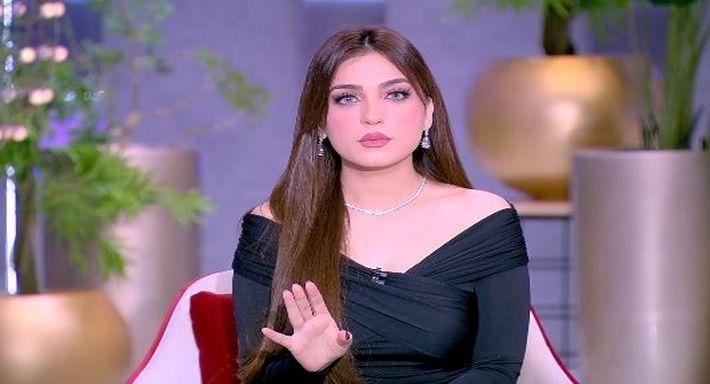 ياسمين عز لمتصلة : ابقي اتغطي كويس