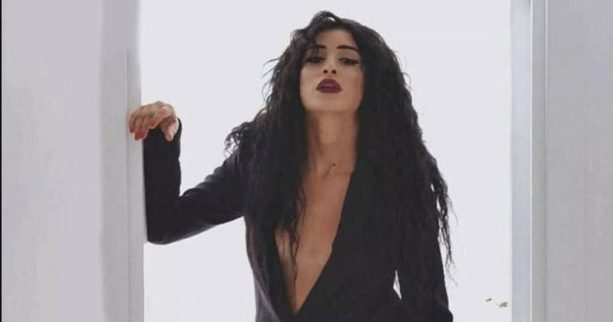 شاهد .. قتلت حبيبها بكرسي حديدي ورمت جثته في الغابة.. تعرفوا إلى هذه المغنية