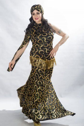 شاهد .. علا رامي تتصدر بأول إطلالة لها من مسرحية "شفيقة المصرية"