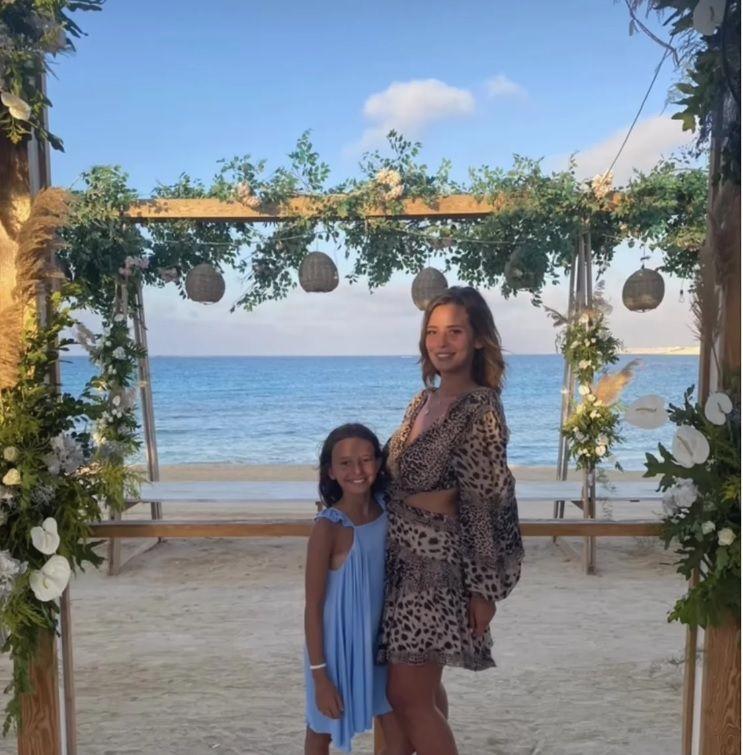 إيمان العاصي تحتفل بعيد ميلاد ابنتها – نسخة من القمر