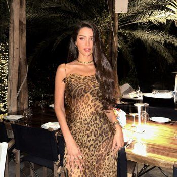 شاهد .. خبر دخول عمرو دياب بعلاقة حب جديدة يتصدر.. شاهدوا جمال الفتاة