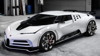 شاهد .. أسطول خيالي.. قيمة سيارات كريستيانو رونالدو تقدر بالملايين تعرفوا إليها