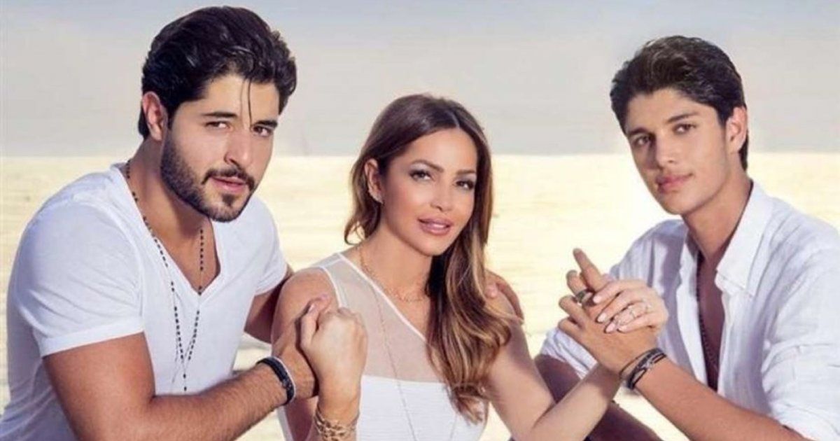 شاهد .. جيهان علامة تعبر عن اشتياقها لابنيها لؤي وخالد بصور جمعتهم في باريس