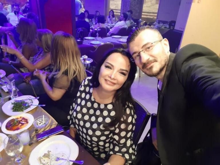 اتفرج – فضحية الفنانة «تولين البكري» بعد اختراق هاتفها وحسابها الشخصي