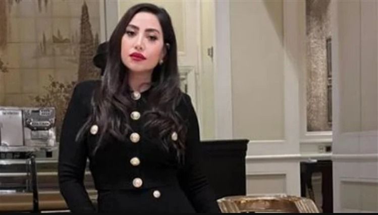 بوسي خست وبقت قمر : قولي للبنات عملتي ايه