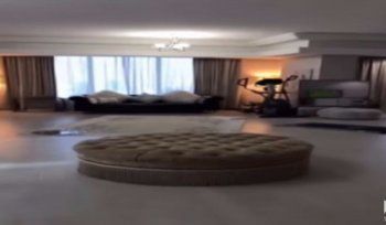 شاهد .. جولة في منزل شمس الكويتية الفخم... وغرفة خاصة بأحذيتها وحقائبها - بالصور والفيديو