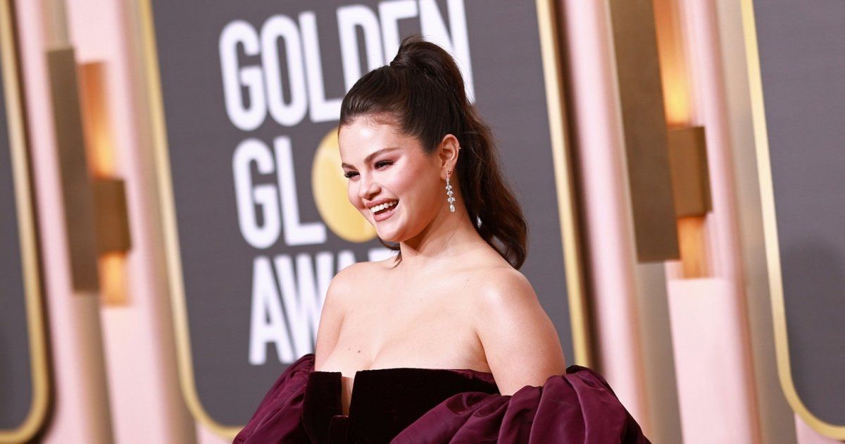 شاهد .. أول صور تؤكد علاقة سيلينا غوميز بنجم "Chainsmokers".. هكذا بديا