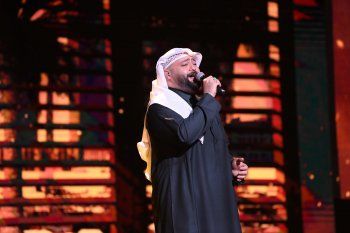 شاهد .. المواهب الـ 14 تتألق غناءً على المسرح في أجواء من الحماسة.. وإنتهاء مسيرة مشتركين في سعودي أيدول
