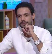 “ولادي ماتوا من الجوع”.. الفنان شريف إدريس يصدم الجمهور!!