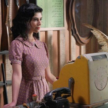 شاهد .. زينة مكي تنشر صوراً من كواليس براندو الشرق