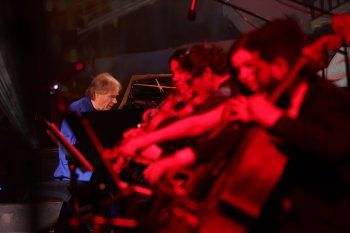 شاهد .. بالصور - ريتشارد كلايدرمان يحيي حفلاً خيرياً لمرضى سرطان الثدي في القاهرة