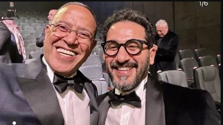 أشرف عبد الباقي الأب الروحجي لنجوم الفن في حفل joy awords