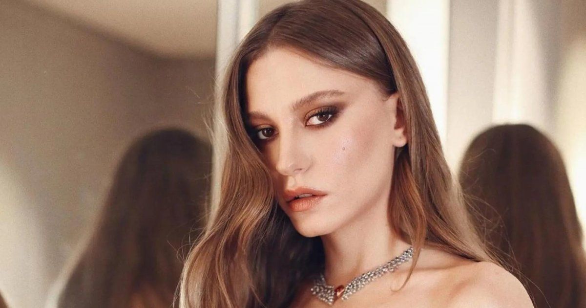 شاهد .. سيريناي ساريكايا تتعرض للسخرية بسبب طول قدمها والجمهور : الصورة مستفزة ! - بالصورة