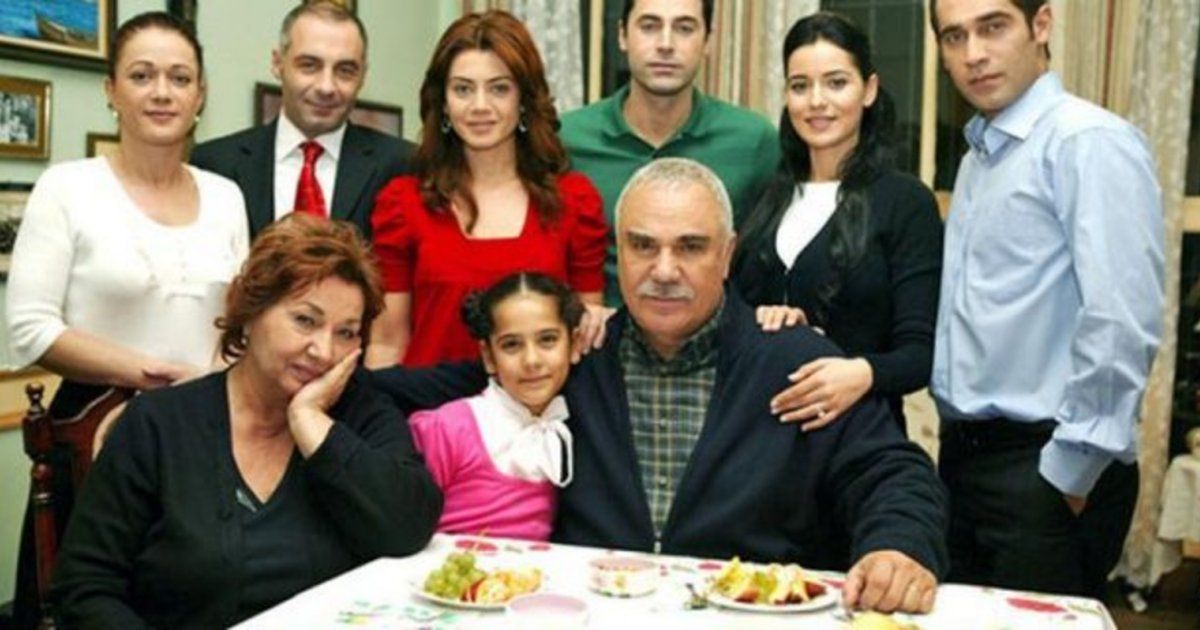 شاهد .. هل تذكرون طفلة مسلسل "الأوراق المتساقطة"؟ هكذا أصبحت بعد 18 عاماً