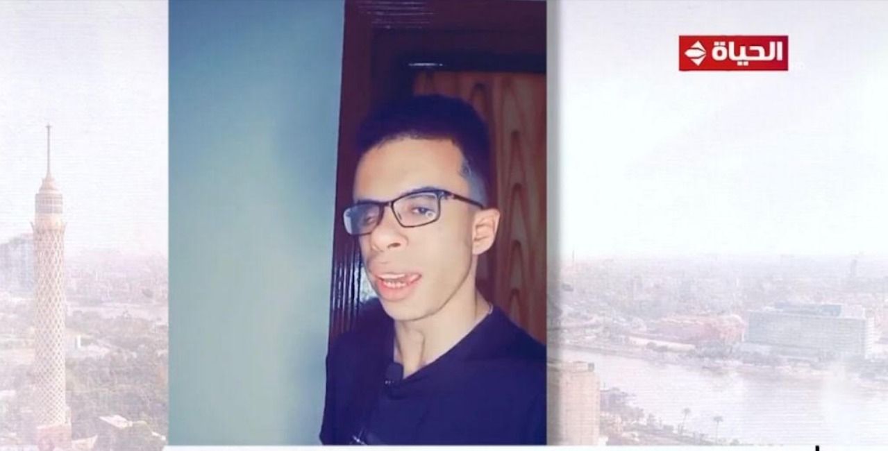 واحد من الناس يدعم المواهب فى اولى فقرات اكتشاف المواهب – صور