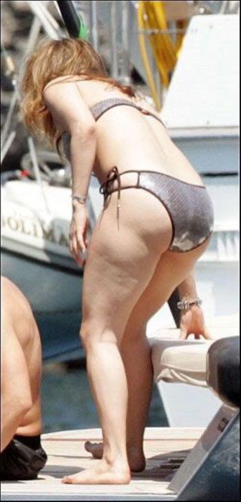 شاهد .. صور تفضح جينيفر لوبيز.. ليست رشيقة والسيلوليت يغطي جسمها