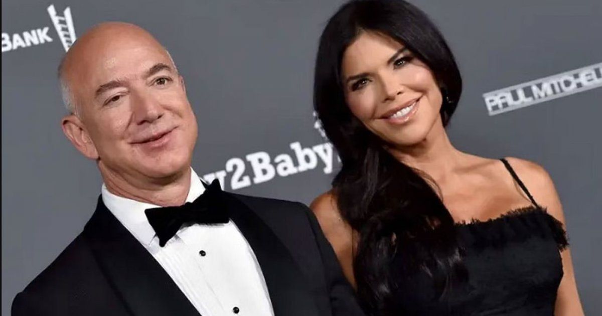 شاهد .. صديقة جيف بيزوس تشعل المتابعين بآخر تصريحاتها