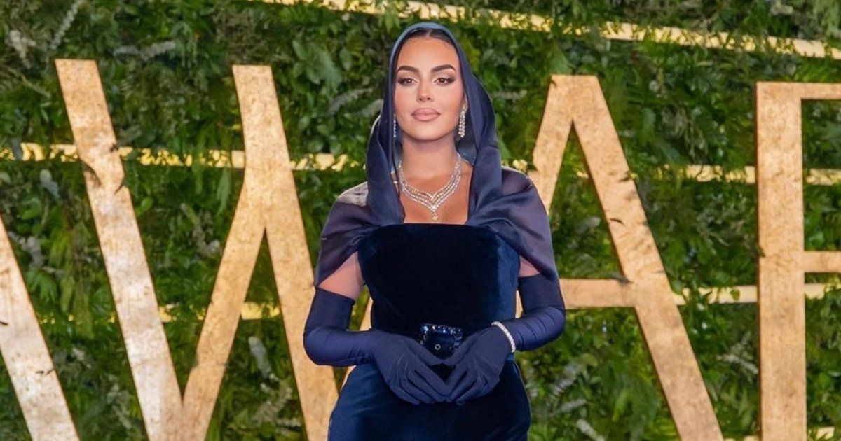 شاهد .. المصمم الخاص بـ جورجينا رودريغيز عربي.. وهذه أجمل أعماله