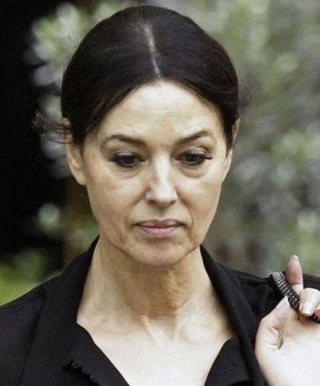 شاهد .. مونيكا بيلوتشي ليست بالجمال الذي تعرفونه.. هكذا بدت بهذه الصور