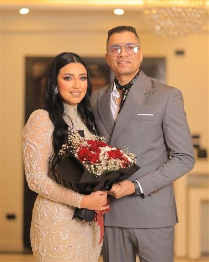 حسن شاكوش يرقص ويغني خلال حفل خطوبته : شاهد