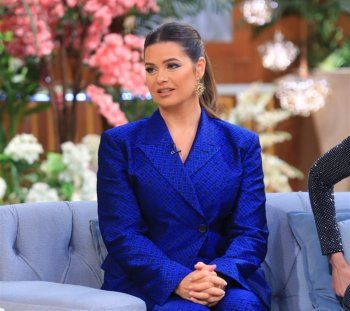 شاهد .. يسرا اللوزي تتالق ببدلة رسمية..سعرها سيصدمكم