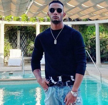 شاهد .. بالصور - جولة في منزل محمد رمضان.. والذهب يسيطر على المكان