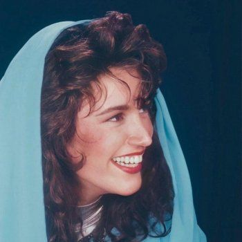 شاهد .. انتشار صورتين نادرتين لـ ذكرى بعد مرور 20 عاماً على وفاتها