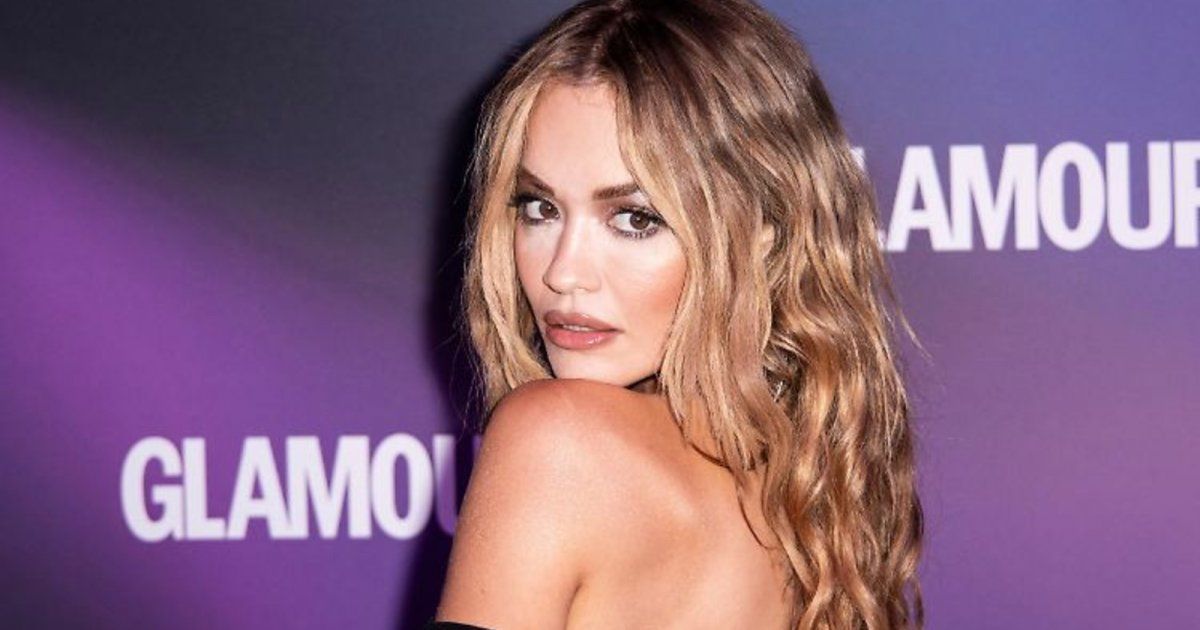 شاهد .. بالصور - ريتا أورا بفستان العرس: "هذا ليس حفل الزفاف الذي طالما حلمت به"