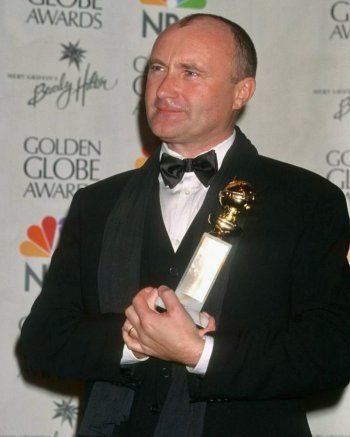 شاهد .. بالصور - ليلي كولينز تحتفل بعيد ميلاد والدها فيل كولينز بكلمات مؤثرة