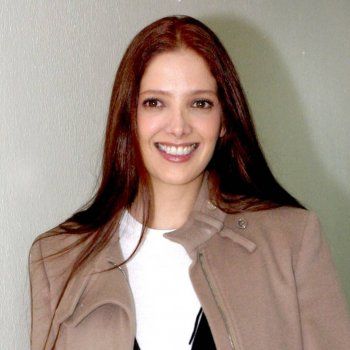 شاهد .. هل تذكرون "ماريا ايزابيل" ؟ هكذا أصبحت اليوم في عمر الـ 54 ستصدمون!