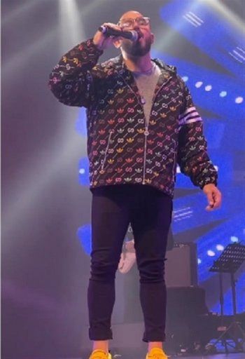 شاهد .. سترة محمود العسيلي حديث الجمهور..وهذا ثمنها