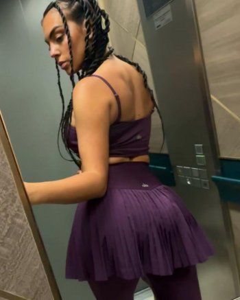 شاهد .. جورجينا رودريغيز بتسريحة شعر غريبة وإطلالتها تبهر الجمهور