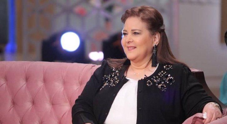 شاهد .. صورة لـ دلال عبد العزيز من كواليس "الكبير" مع حفيدتها تحدث ضجة