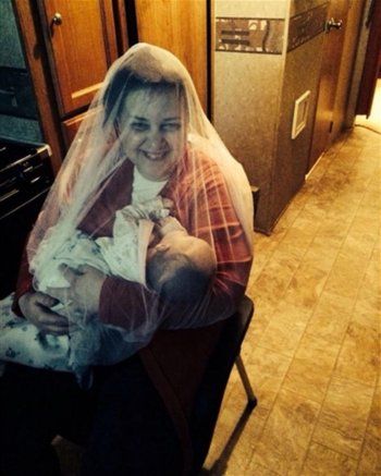 شاهد .. صورة لـ دلال عبد العزيز من كواليس "الكبير" مع حفيدتها تحدث ضجة