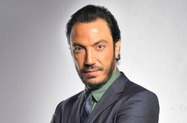 شاهد .. طارق لطفي يتحدث عن عائلته.. ولهذا السبب قال: "أسرتي خط أحمر"