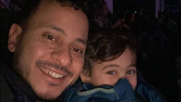 تعالي شاهد النسخة المصغرة من كريم عفيفي – شاهد