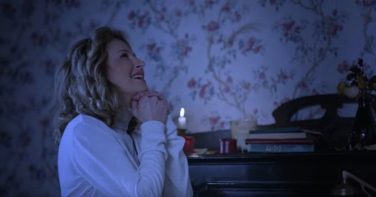 شاهد .. بالفيديو- باسكال صقر تطلق "بحبك ومنك خايفة"