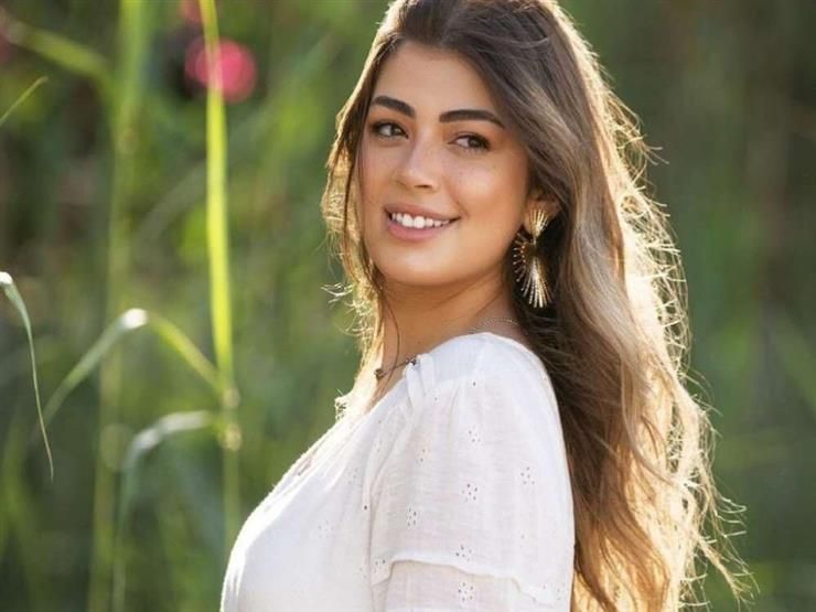 ليلى أحمد زاهر تطرح أغنيتها الجديدة غدا