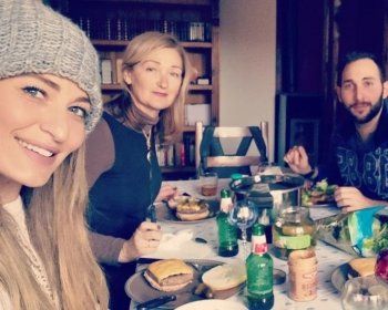 شاهد .. ميرفا قاضي في رثاء عمتها :"أريد أن أصرخ من شدة ألمي"-بالصور