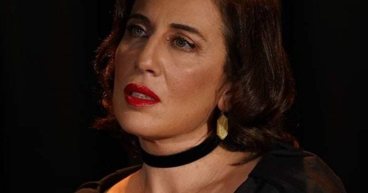 شاهد .. خاص- ماريا الدويهي خلعت القناع في مسرحية "آخر بروفا" وجسّدت معاناة الممثلات ووحدتهنَ