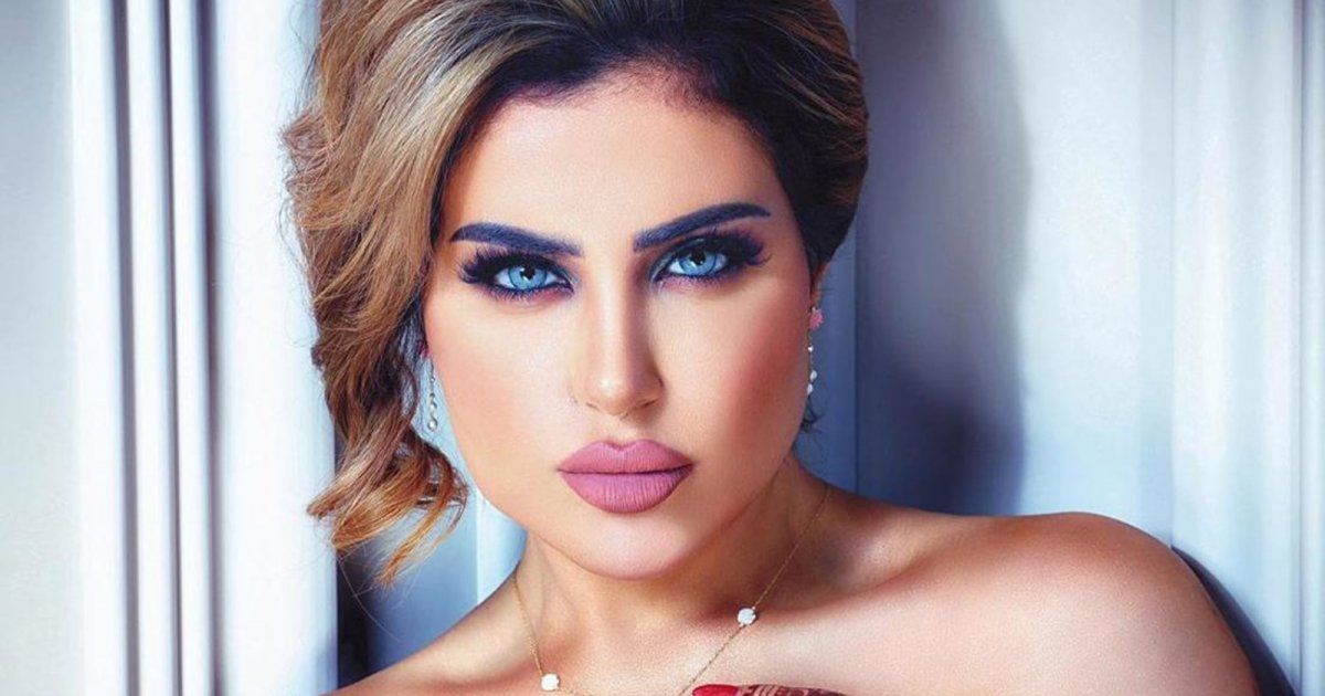 شاهد .. مصطفى كامل يكرّم حليمة بولند كأفضل إعلامية عربية مؤثرة والأخيرة تشعر بالفخر-بالفيديو