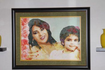 شاهد .. جولة في منزل نوال الكويتية.. صالون بـ ألوان جريئة ومرايا في كل مكان - بالصور