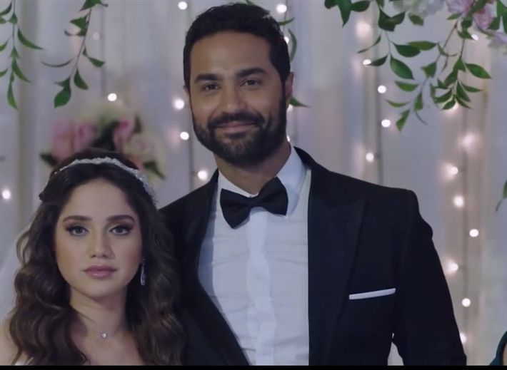 كريم فهمي يرد على ازمة مسلسل “أزمة منتصف العمر”