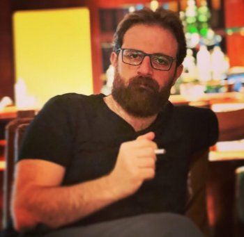 شاهد .. خاص- فؤاد يمين يعتزل تقديم البرامج وهذا ما قاله عن فيلم "ولا غلطة" ومسلسل "براندو الشرق"