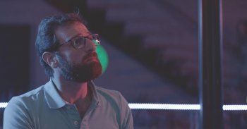 شاهد .. خاص- فؤاد يمين يعتزل تقديم البرامج وهذا ما قاله عن فيلم "ولا غلطة" ومسلسل "براندو الشرق"