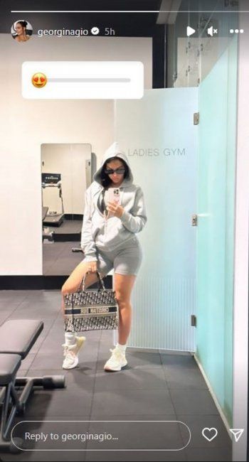 شاهد .. جورجينا رودريغيز تمارس التمارين الرياضية بالهوت شورت.. وهكذا بدت