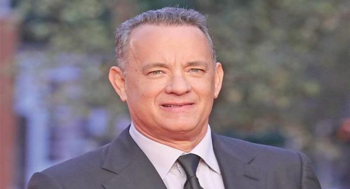 توم هانكس يعود لمرحلة الشباب في فيلم Here